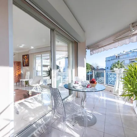 3-br Sea View Swimming Pool Appartement *
