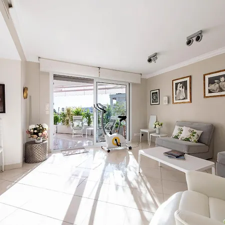 3-br Sea View Swimming Pool * Cannes