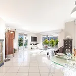 3-br Sea View Swimming Pool Διαμέρισμα