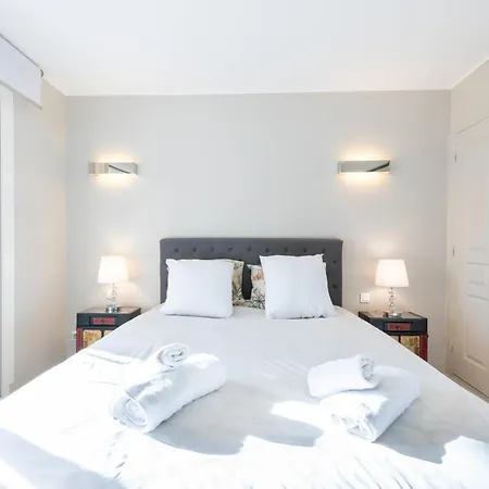 3-br Sea View Swimming Pool Lejlighed Cannes