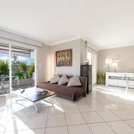 3-br Sea View Swimming Pool Lejlighed Cannes