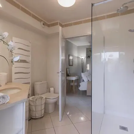 3-br Sea View Swimming Pool Cannes