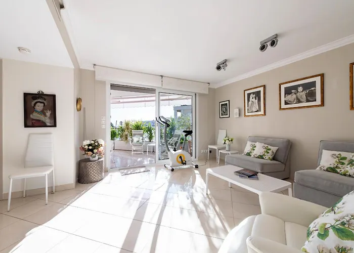 شقة 3-br Sea View Swimming Pool *