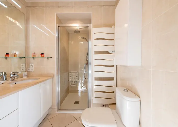 3-br Sea View Swimming Pool شقة كان