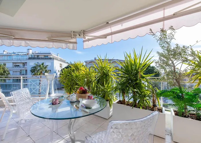 شقة 3-br Sea View Swimming Pool