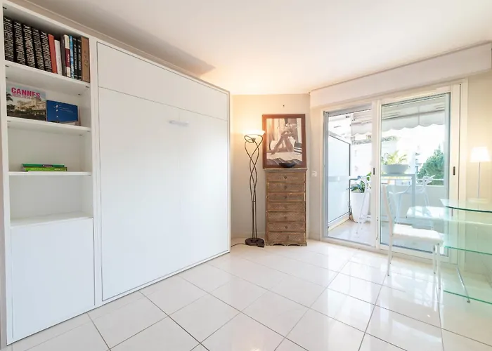 3-br Sea View Swimming Pool كان
