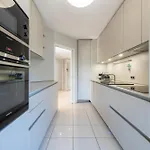 3-br Sea View Swimming Pool Lejlighed