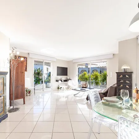 3-br Sea View Swimming Pool Cannes